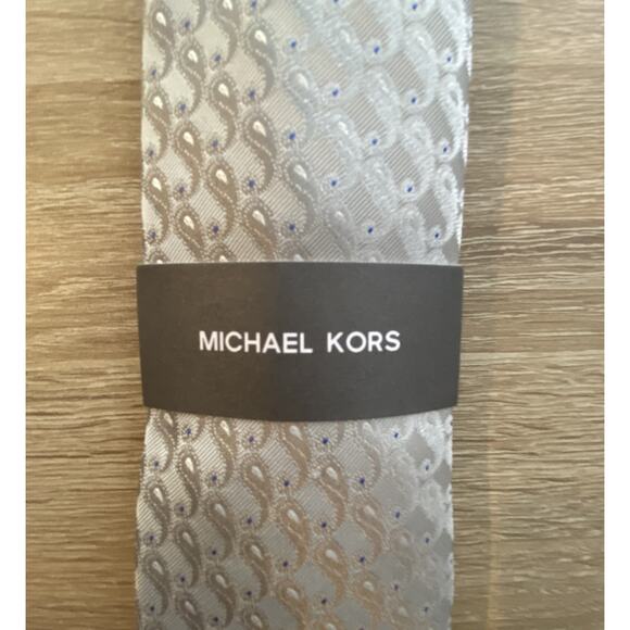 Michael Kors Men's Remson Pine Paisley Pattern 3" Tie Silver/Blue Silk Blend NEW - Picture 2 of 5